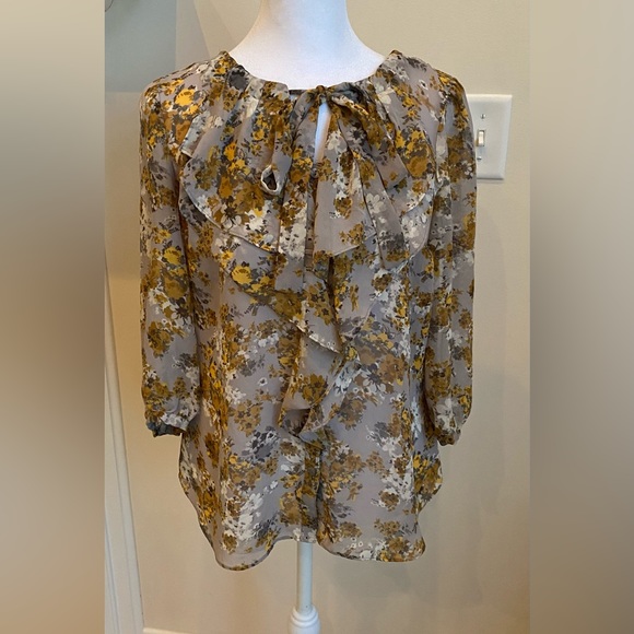 ELLE GRAY/GOLD FLORAL PRINT BLOUSE SZ S - Picture 2 of 8